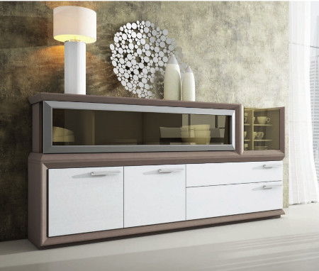 Salle à manger "loop" en bois brut